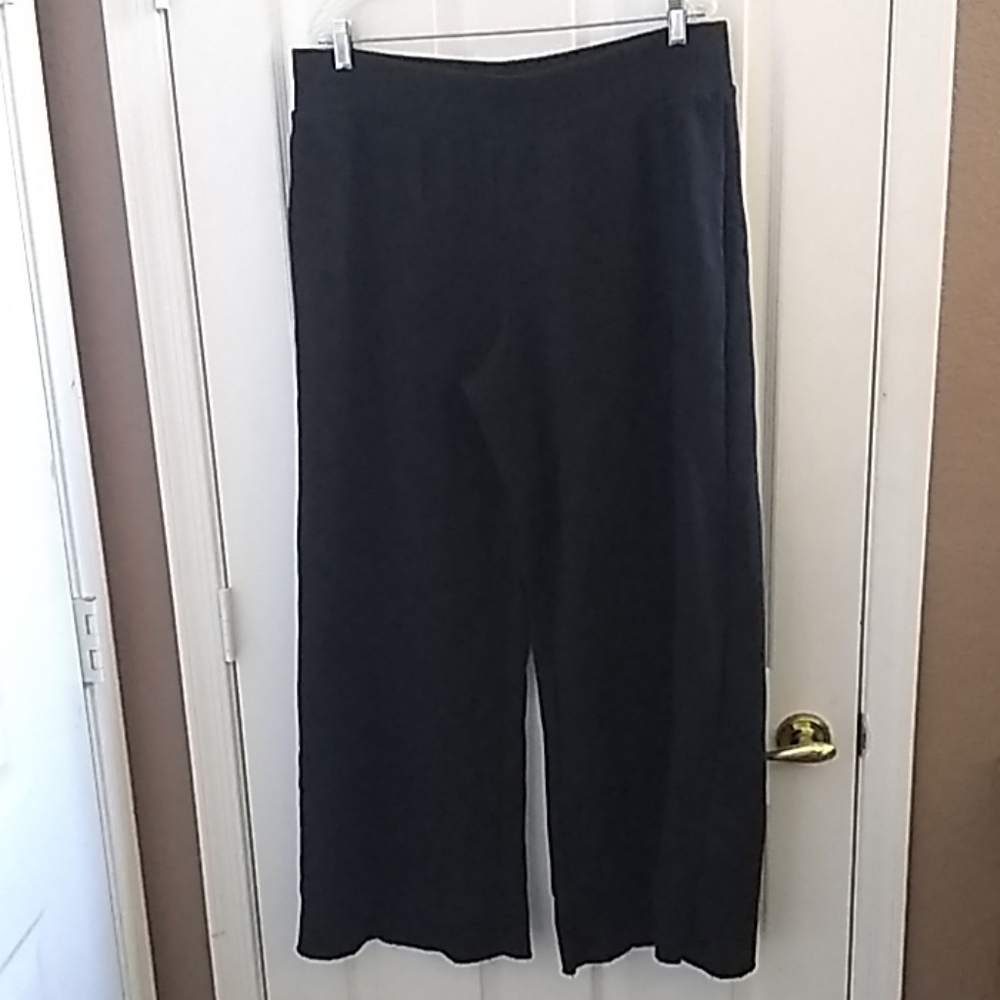 FINAL MARKDOWN Women's Wild Fable Ebony Fleece-Lined Sweats small